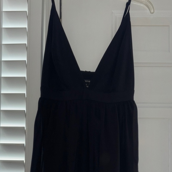HYFVE Elegant Black Maxi Dress - Picture 2 of 7